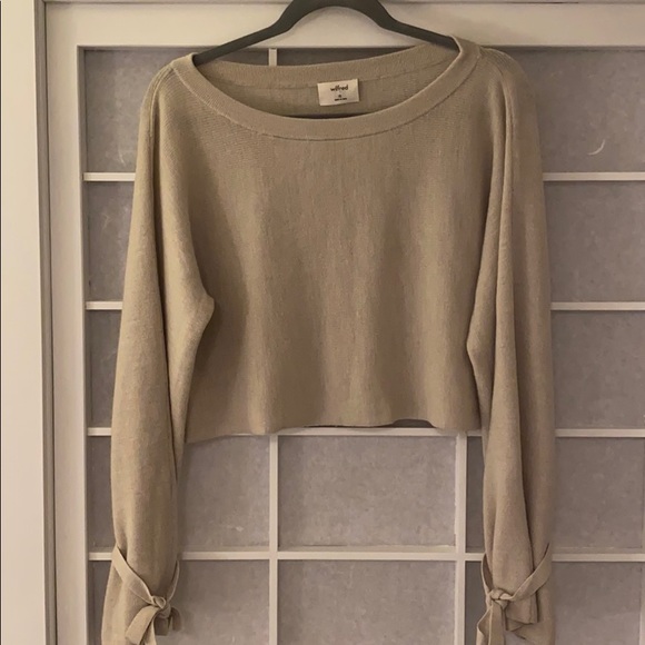 Aritzia Emmy Sweater - Picture 2 of 5
